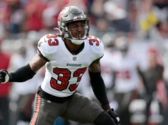 O ex-campeão do Super Bowl dos Colts é o veterano safety