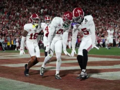Os fãs de futebol do Alabama deveriam se preocupar com o fato de o Tide não estar ganhando o recrutamento no estado?