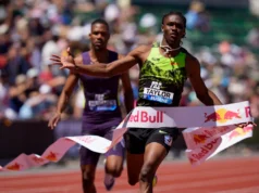 A estrela do atletismo do ensino médio, Tate Taylor, derrotou o campeão olímpico no pré-clássico