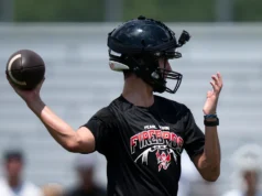 Ken Pearl-Cone QB LJ Funk usou uma câmera GoPro no torneio de futebol Titans 7 contra 7