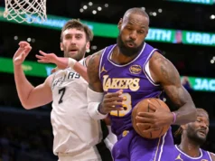 LeBron James recebe proposta ridícula de agência gratuita do Spurs Center