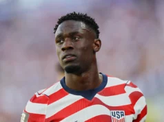 A USMNT perdeu o artilheiro Folarin Balogun na partida seguinte após um polêmico cartão vermelho