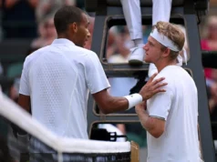 O clássico de Wimbledon termina com sangue ruim enquanto os jogadores discutem sobre os match points