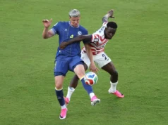 Uma regra para Messi, outra para Balogun? Atacante dos EUA vê vermelho na Copa do Mundo após polêmica chamada do VAR