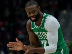 Jaylen Brown sabe que será um vilão, então está pronto para aceitar