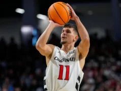 O ex-jogador de basquete universitário Kerr Chrissa é indiciado pelo FBI por acusações de fraude eletrônica