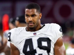 Charles Snowden, dos Cowboys, foi suspenso pela NFL por três jogos