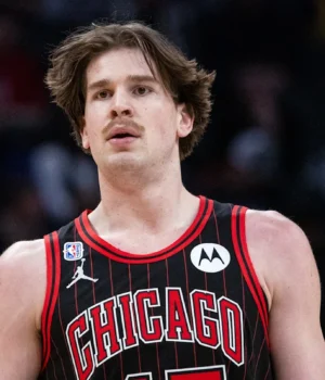 https2F2Fmedia.zenfs_.com2Fen2Fwarriors_wire_usa_today_sports_articles_7592Fa222459f14f0d5fbcc8.webp