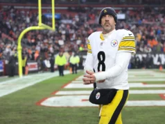 Aaron Rodgers compartilha foto de família, parece consertar barreiras com pais distantes, irmão