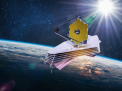 Em junho de 2026, o telescópio James Webb leu os céus matinais e noturnos de WASP-121b separadamente e encontrou um lado mais quente e aguado, o outro mais frio e possivelmente nublado, num mundo onde poderia chover rocha líquida.