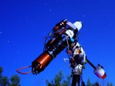A Terra teve vida durante cerca de três mil milhões de anos antes de produzir oxigénio suficiente para ser detectável no espaço, o que significa que o novo telescópio de caça a planetas da NASA poderia estar a olhar directamente para um mundo habitado e não ver nada.