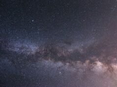 Uma estrutura de rádio que se pensa ter sobrevivido ao centro da Via Láctea durante 40 anos é na verdade uma bolha estelar próxima – e não a cicatriz fossilizada de um buraco negro em explosão.