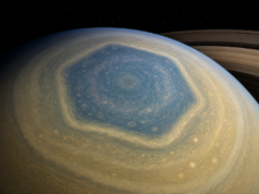 Saturno tem um sistema de tempestades com mais seis lados do que a Terra, e os cientistas ainda não conseguem explicar completamente por que a sua forma perfeita se recusa a desaparecer.