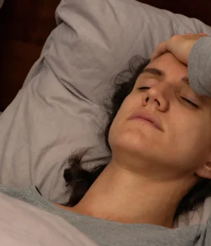 tired-woman-long-term-illness-fatigue.webp