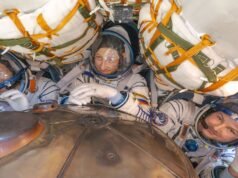 Astronauta da NASA, 2 cosmonautas retornam à Terra após 241 dias na estação espacial