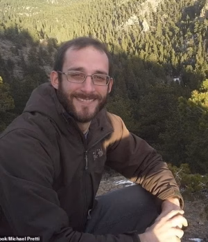 105931823-16078339-Alex_Pretti_37_was_shot_dead_by_a_Border_Patrol_agent_in_broad_d-a-2_178766842611.avif