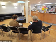 A recepcionista de IA do GP tem dificuldade em entender o sotaque de Yorkshire dos pacientes – luta para conseguir consultas