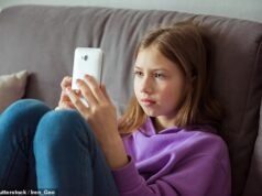 Uma em cada três crianças conversa ou brinca com estranhos online e metade diz que é “fácil” contornar o controlo parental