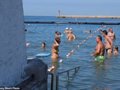 As pessoas gostam de separar homens e mulheres na praia? A praia italiana que provocou indignação com a segregação de género tem visto desde então um enorme afluxo de visitantes.