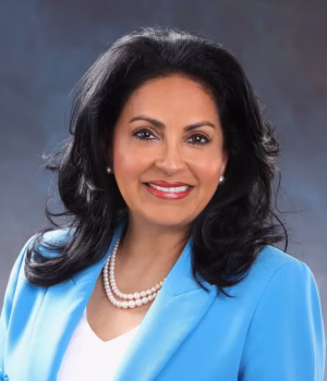 110565145-16044187-Paulette_Guajardo_the_mayor_of_Corpus_Christi_Texas_was_suspende-a-18_17864607609.avif