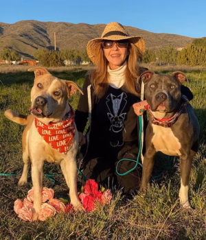 110574117-16044853-Actress_Linda_Blair_runs_her_no_kill_shelter_in_Acton_California-a-1_178657910128.avif