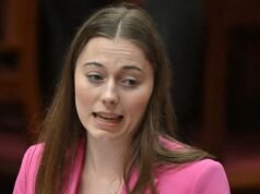 O político mais jovem da Austrália é pego em alta velocidade em seu carro financiado pelo contribuinte