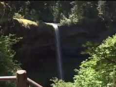 Um turista de 20 anos morreu após cair de uma cachoeira de 57 metros enquanto tirava fotos