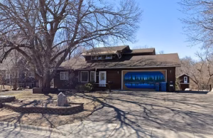 Um marido matou a esposa e o filho na frente de outras seis crianças em uma creche em Minnesota, disse a polícia
