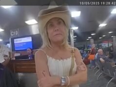 A esposa do magnata, de 65 anos, que mora em uma mansão de clube de golfe de US$ 2,8 milhões, humilhou-se tanto durante um tumulto movido a álcool no aeroporto que os passageiros aplaudiram enquanto ela era levada pela polícia: veja seu vergonhoso colapso