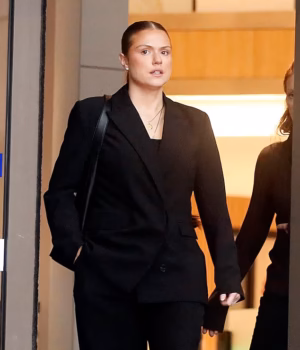 110606305-16048931-Mikaela_McEwan_appeared_in_Melbourne_Magistrates_Court_on_Thursd-a-5_178666658186.avif