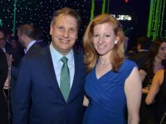 O bilionário planejou ‘fugir’ da esposa por anos… agora ele a irritou ao oferecer-lhe um acordo de divórcio de US$ 633 milhões, ouve o tribunal