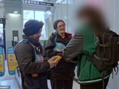 O trapaceiro da tarifa da Moment Rail conta um monte de mentiras para evitar multa de £ 100 antes de invadir as barreiras da estação