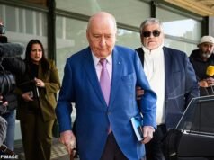 O ex-funcionário da 2GB, Alan Jones, será o segundo acusado no julgamento