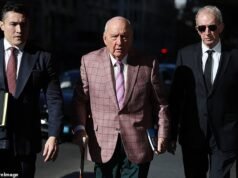 Ex-funcionário da 2GB descreve reunião ‘surpresa’ com Alan Jones durante o julgamento