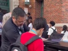 Crianças em idade escolar do Kansas foram obrigadas a bloquear seus telefones o dia todo sob nova política controversa