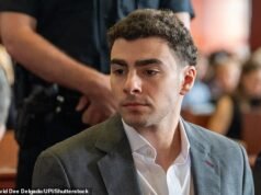 Luigi Mangione disse ao juiz que se declararia culpado do espancamento do CEO da UnitedHealth, Brian Thompson, que também é acusado de assassiná-lo.