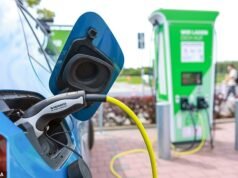 Os trabalhistas revelaram planos para reduzir as metas líquidas zero nas vendas de carros elétricos, já que os ministros admitem que correm o risco de aumentar os custos para os motoristas e não serão atingidos.