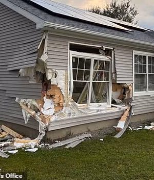 110643129-16052787-Carla_and_Peter_Beaupre_s_home_in_Portage_Lake_was_allegedly_des-a-1_178672988583.avif