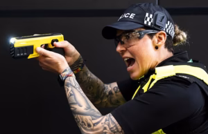 Polícia da Escócia será equipada com novo ‘Super Taser’ à medida que o crime violento aumenta