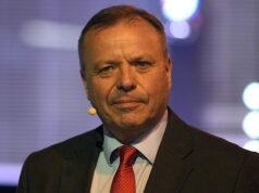 O assessor próximo de Nigel Farage contratou investigadores particulares para espionar o presidente conservador