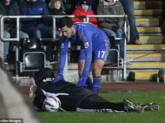 Ex-ballboy de Swansea City que foi chutado pela lenda do Chelsea, Eden Hazard, vai vender o império da vodca por £ 500 milhões