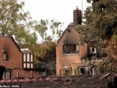 As consequências ‘apocalípticas’ do incêndio de Stourbridge foram reveladas quando os residentes regressaram às suas casas em Millionaires’ Row depois de terem sido destruídos pelo inferno.