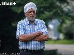 Meu encontro com a morte no voo 103 da Pan Am está no novo drama da Netflix. Mas as cenas chocantes em Lockerbie são apenas metade da história… o que vi ainda me assombra até hoje
