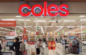 Woolworths e Coles estão investindo em testes de câmeras de reconhecimento facial que podem ver os clientes sendo escaneados sempre que entram em uma loja.