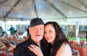 Artista de Nantucket, 71 anos, quase morreu depois de ignorar o raio em sua casa de US$ 3,4 milhões enquanto fazia sorvete de morango à noite com seus gatos