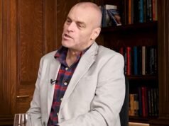 Mais caos na Reform UK quando o partido demite o principal apoiador Tim Montgomery depois que ele se referiu a Zia Youssef como um ‘bebê’ e concordou que Nigel Farage estava ‘apaixonado’ por ela