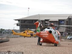 Resposta de emergência massiva após relatos de ‘quatro pessoas com dificuldades na água’ na cidade litorânea de East Sussex