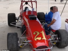 Nova baixa para Portland como um carro de corrida único dos anos 1970, quando vendido para arrecadar dinheiro para o tratamento de Parkinson do coproprietário