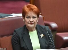 A estrela da AFL, John Barnes, juntou-se ao One Nation de Pauline Hanson como candidato