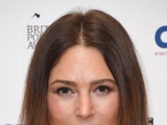 Elizabeth Day: Ora, aos 43 anos, finalmente desisti de tentar manter este barnet longo e brilhante. Encontrei um corte que engrossou instantaneamente meu cabelo e quase não exigiu nenhum estilo
